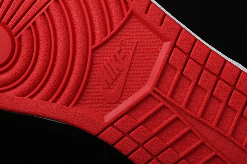 All categories Air Jordan Jordan series basketball shoes Air Jordan 1 Mid pure original version CLOT x Air Jordan 1 Mid "Fearless" AJ1 Joe 1 mid-top white silk CU2804-100